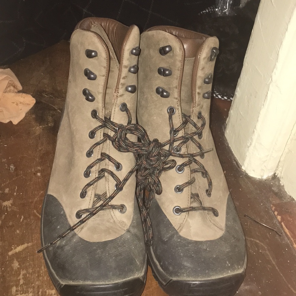 Mens Chaco boots